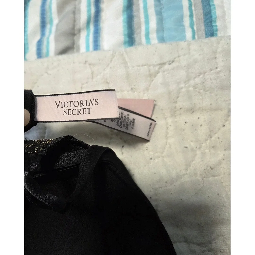 Victoria's Secret Black Gold Metallic Plaid Push-Up Bra 32D 858629-QC5